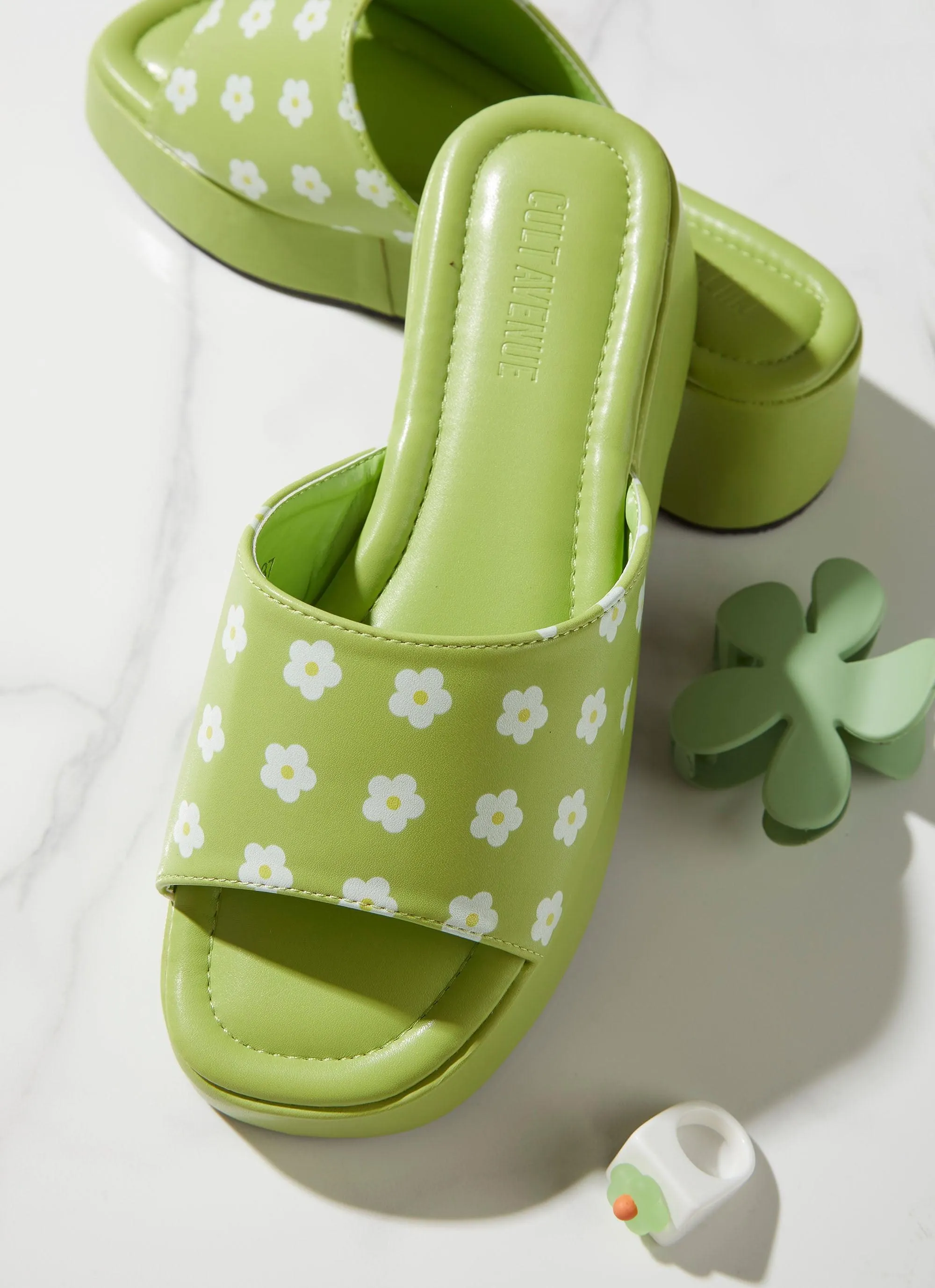 Daisy Chain Mule - Lime Daisy